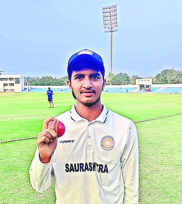 ప్రీ క్వార్టర్‌ ఫైనల్‌ విజేత సౌరాష్ట్ర జట్టు1