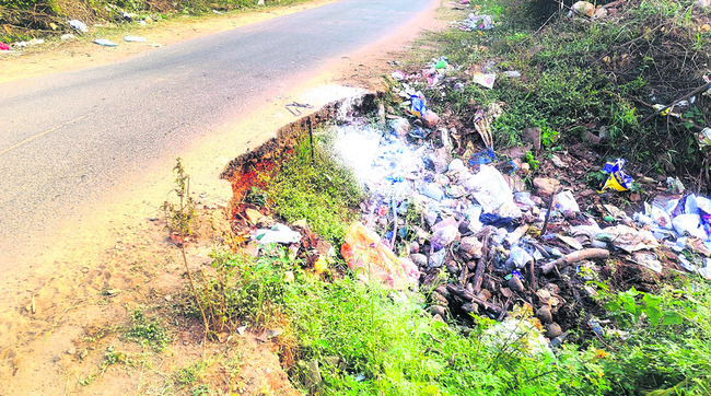 ప్రమాదం.. అంచున!1