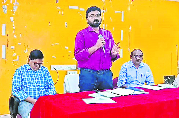 1న ఎయిడెడ్‌ ఉపాధ్యాయుల సమావేశం 1