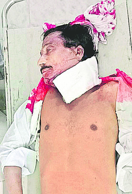 పోలీస్‌స్టేషన్‌లో ఎస్పీ ఆకస్మిక తనిఖీ 1