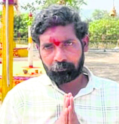 కళ్లలో కారం కొట్టి యువకుడి హత్య2