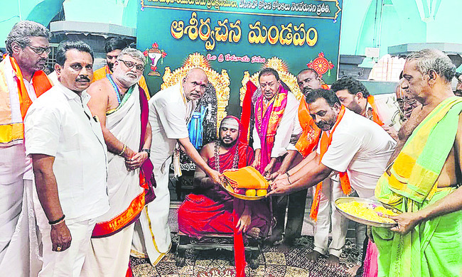 ర్యాలి క్షేత్రాన్ని సందర్శించిన  సరస్వతీ స్వామీజీ 1