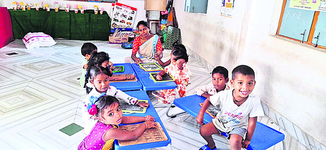 అంగన్‌వాడీల యాప్‌సోపాలు 1