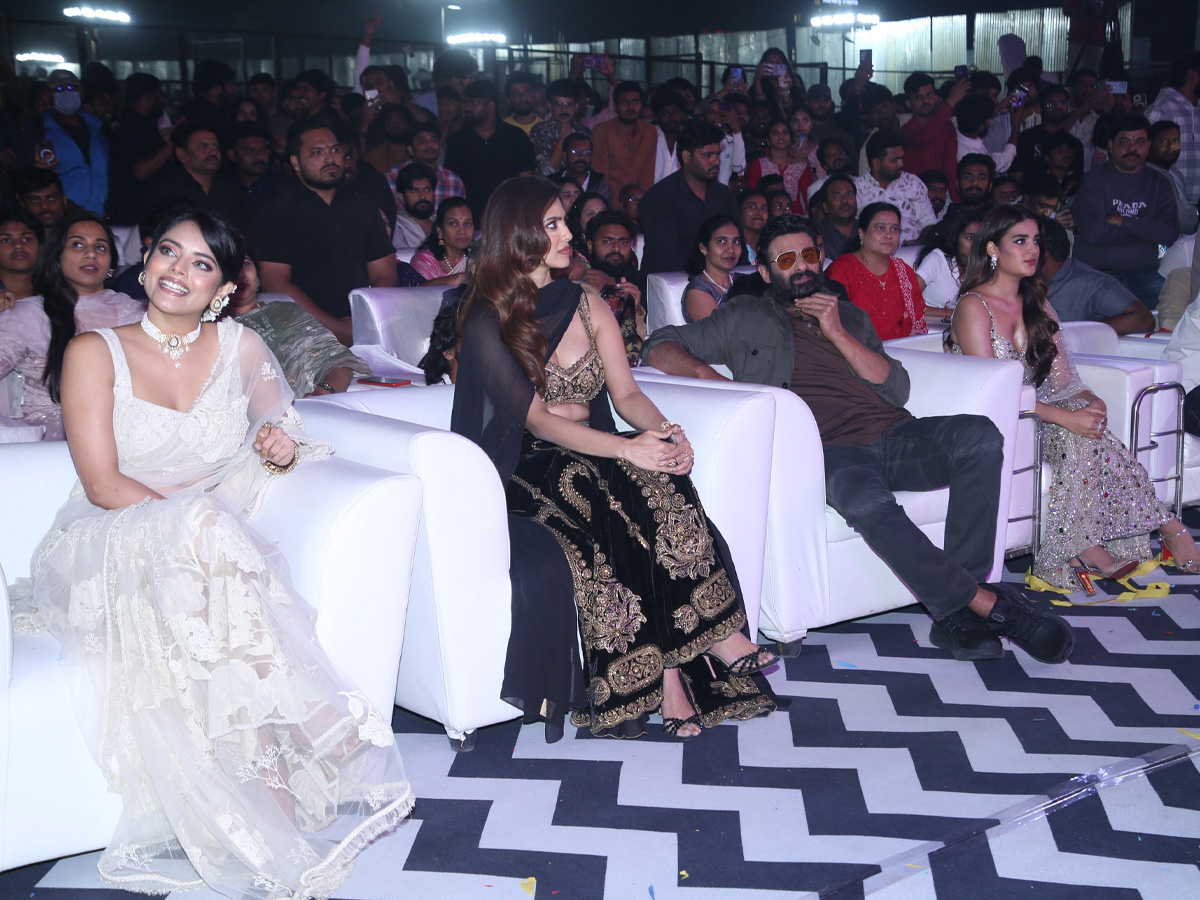 Fans created a buzz at Prabhas's Raja Saab pre-release event Photos.13