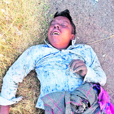 ట్రాక్టర్‌ను ఢీకొట్టిన బస్సు.. ఒకరు మృతి1