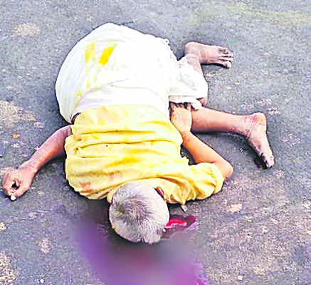 రోడ్డు ప్రమాదంలో వృద్ధుడు మృతి 4