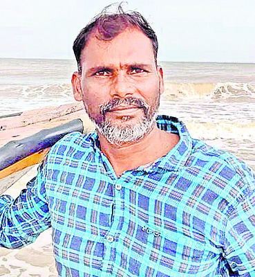 అంతులేని సాగరంలో ఆటుపోట్లను ఎదుర్కొనే మత్స్యకారులను చంద1