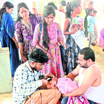 తల్లులకు తనివితీరా మొక్కులు.. 4