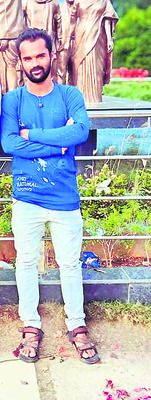 విద్యుత్‌ స్తంభం పై నుంచి పడి యువకుడి మృతి 1