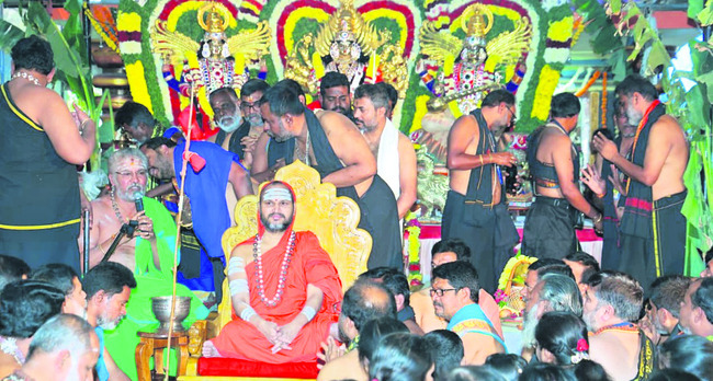 ‘కర్షక పీడిత ప్రజల మనిషి వీఎల్‌’ 
2