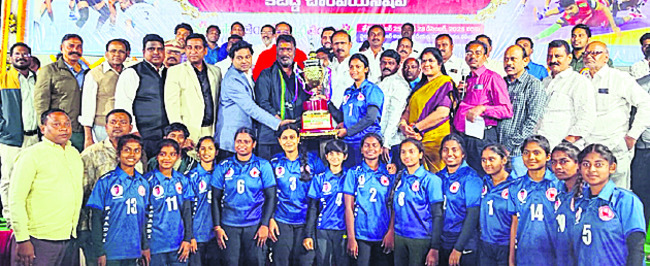 కబడ్డీ చాంపియన్లు సూర్యాపేట, హైదరాబాద్‌–21