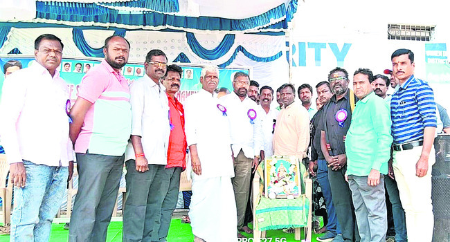 రాష్ట్ర స్థాయి హ్యాండ్‌బాల్‌ పోటీలు ప్రారంభం 
1