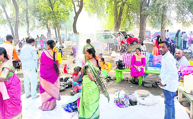 సంప్రదించాల్సిన ఫోన్‌నంబరు : 98490 22772 సమయం : ఉదయం 112