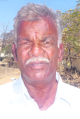 ఆదుకునేవారు లేరు 
1