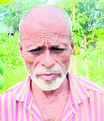 ఆదుకునేవారు లేరు 
2