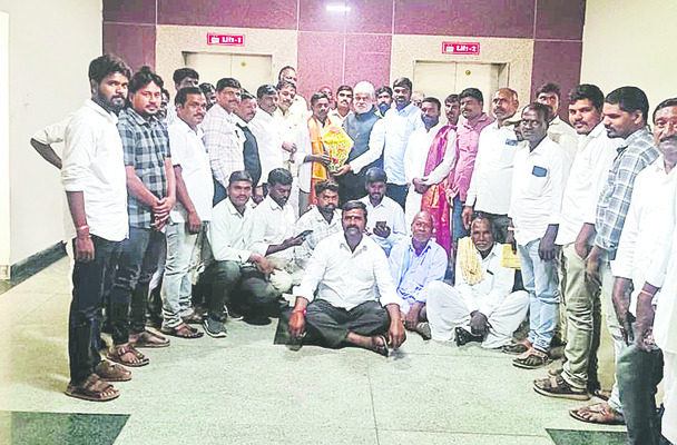 అభివృద్ధికి అడిగినన్ని నిధులు 1