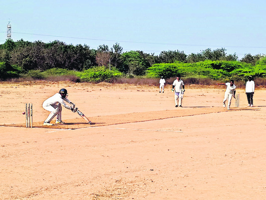 సాఫ్ట్‌బాల్‌ పోటీల్లో వరంగల్‌ జట్టుకు మూడో స్థానం1
