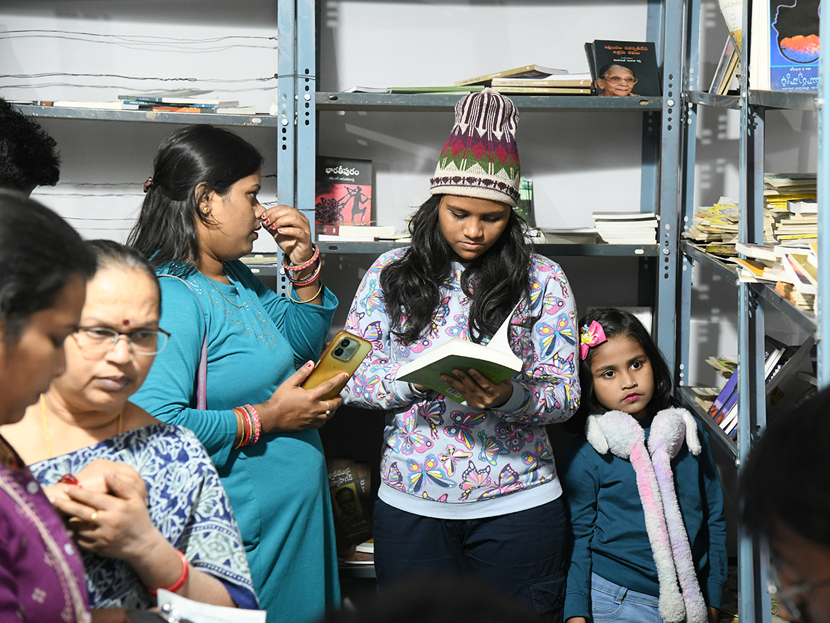 Book Fair in Hyderabad 2025 Photos6