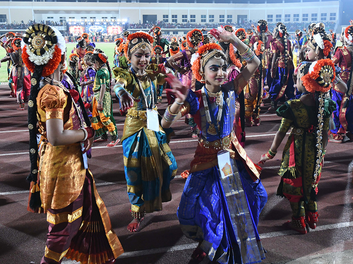 Kuchipudi Art That Achieved a Guinness World Record 8