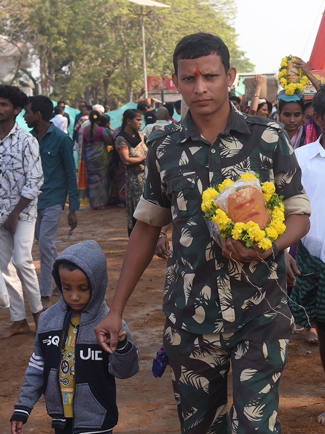 Medaram Sammakka Sarakka Jatara 2025 Photos7