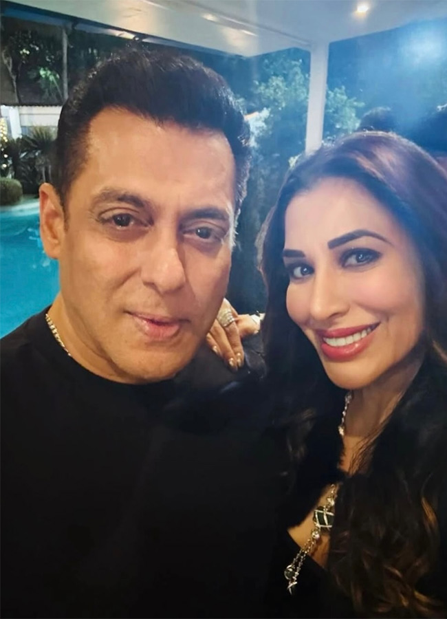 Salman Khan 60th Birthday Celebration Viral Photos10