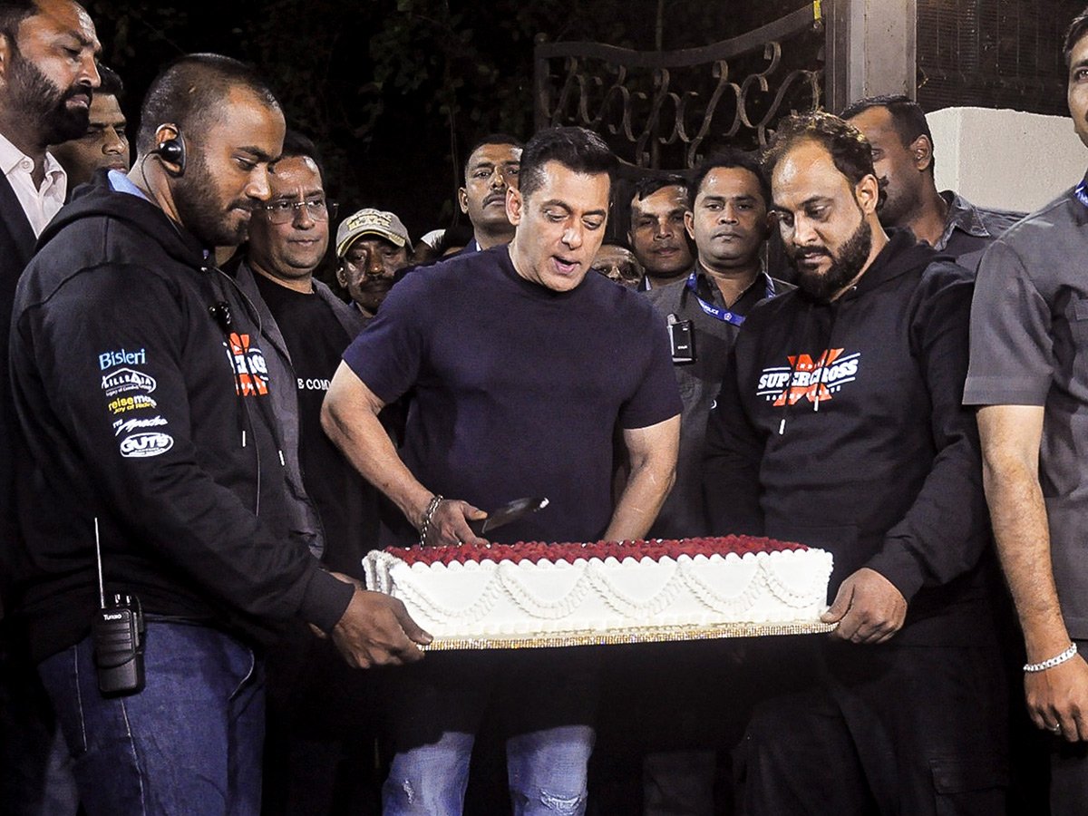 Salman Khan 60th Birthday Celebration Viral Photos20