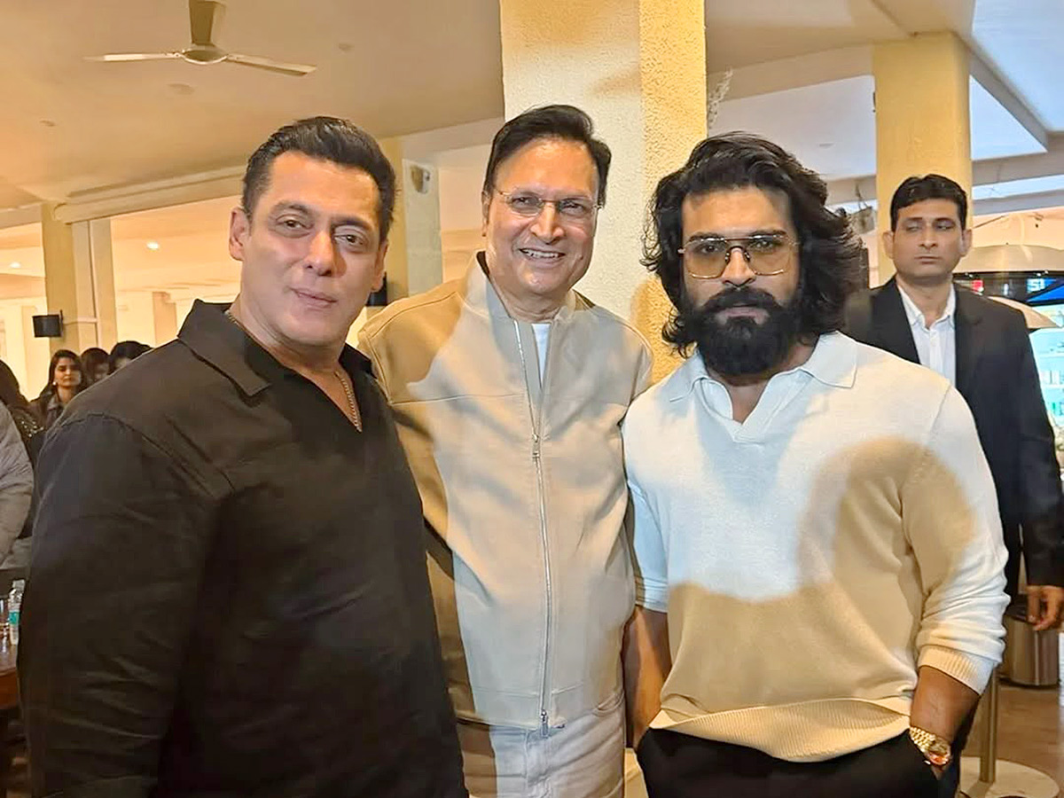 Salman Khan 60th Birthday Celebration Viral Photos4