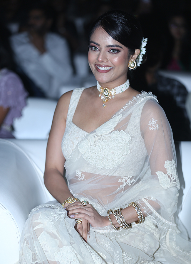 The Raja Saab : Heroines in Riddhi Kumar, Malavika Mohanan Photos15