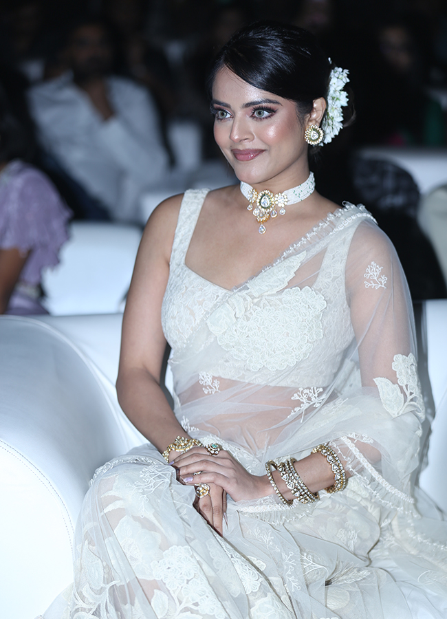 The Raja Saab : Heroines in Riddhi Kumar, Malavika Mohanan Photos7