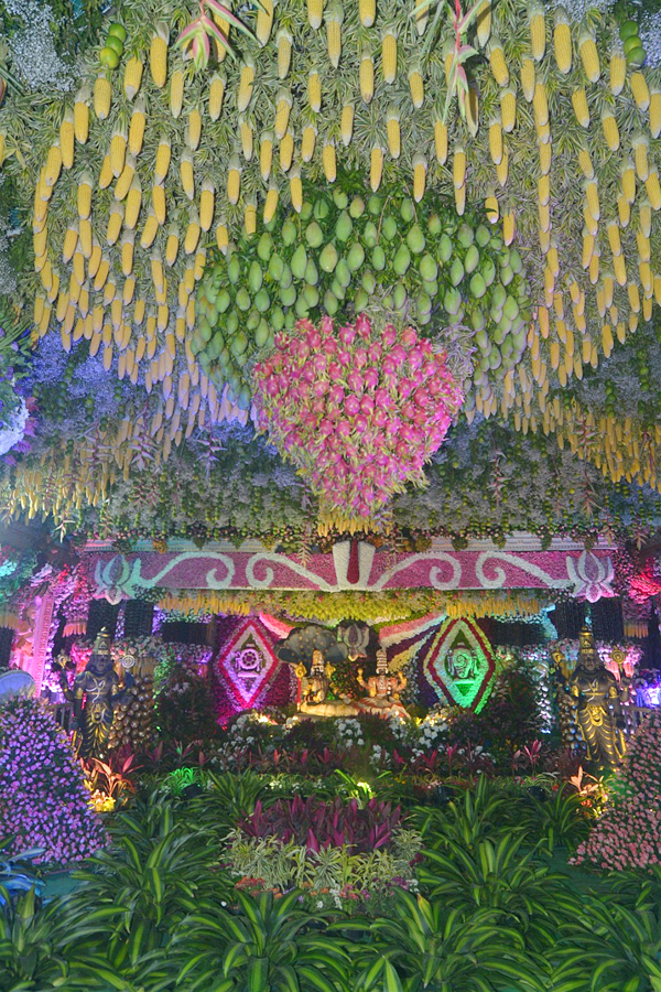 Tirumala Vaikunta Ekkadasi Decoration In Tirumala Photos2