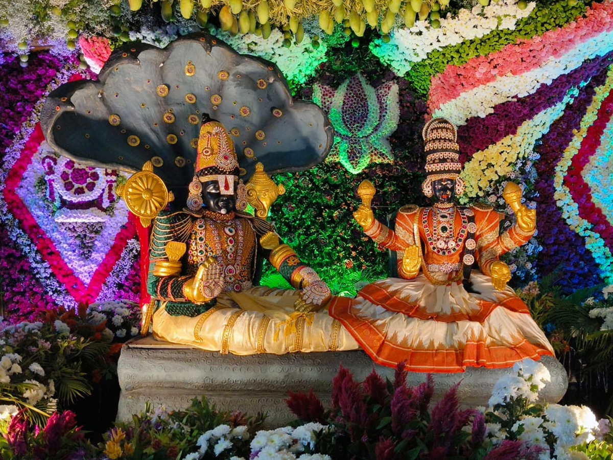 Tirumala Vaikunta Ekkadasi Decoration In Tirumala Photos12