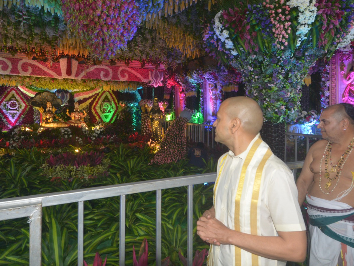 Tirumala Vaikunta Ekkadasi Decoration In Tirumala Photos3