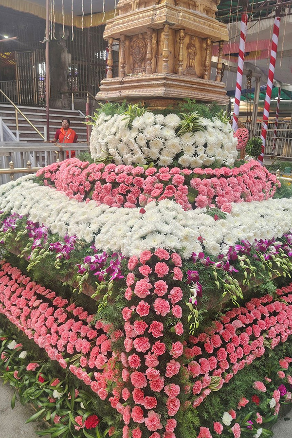 Tirumala Vaikunta Ekkadasi Decoration In Tirumala Photos16