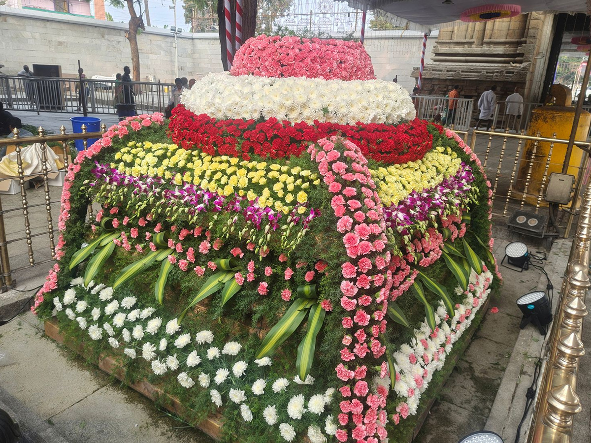 Tirumala Vaikunta Ekkadasi Decoration In Tirumala Photos17