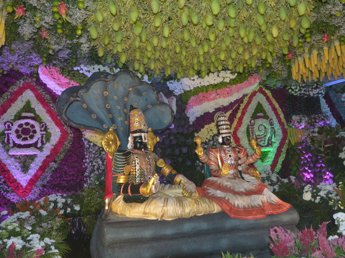 Tirumala Vaikunta Ekkadasi Decoration In Tirumala Photos7