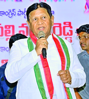 అట్టహాసంగా డీసీసీ ప్రమాణస్వీకారం3