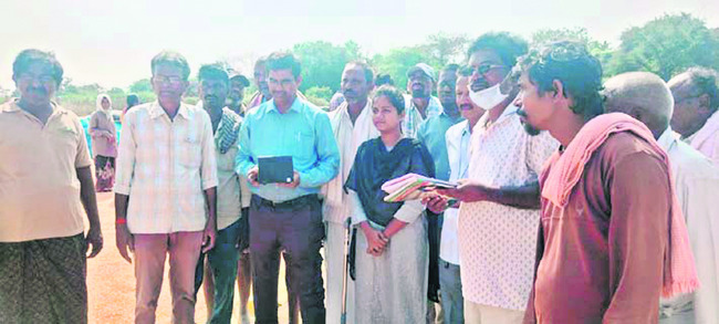 నాణ్యతా ప్రమాణాలు తప్పనిసరి 
2