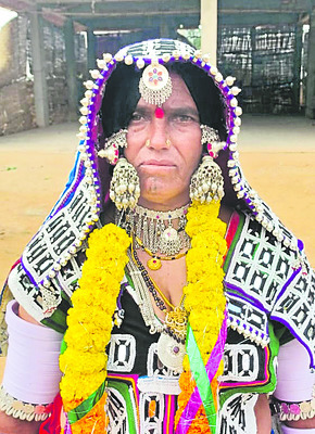 అదృష్టం వరించి.. అభివృద్ధిని కాంక్షించి 1