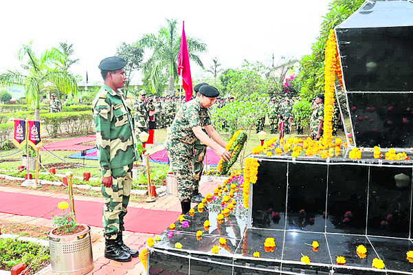ఘనంగా బీఎస్‌ఎఫ్‌ వ్యవస్థాపక దినోత్సవం1