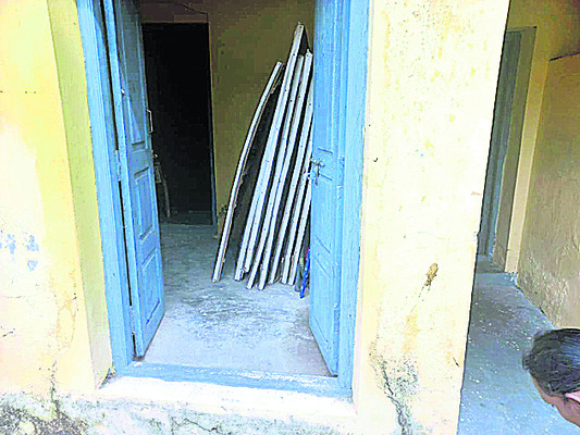 గురజాడ గృహానికి రక్షణ కరువు 1