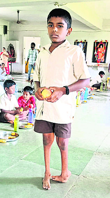 దాతల సహకారం కోసం.. 1