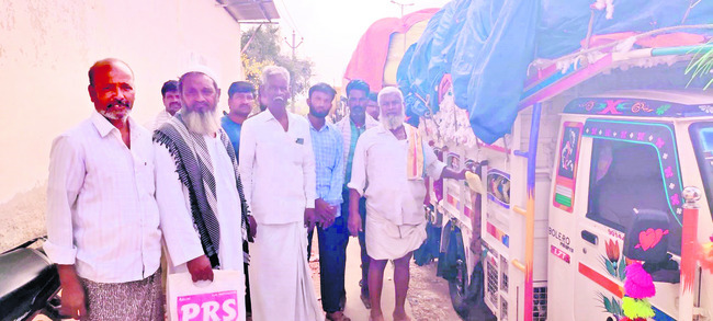 పత్తి రైతు అవస్థలు 1