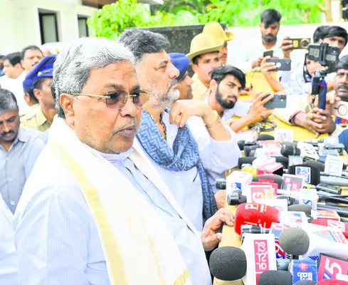 ఏమైనా జరగనీ.. – సీఎం వేదాంత ధోరణి2