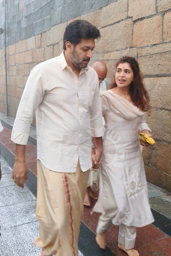 Actor Jayam Ravi And Singer Kenisha Visited Tirumala Photos11