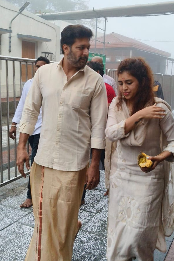 Actor Jayam Ravi And Singer Kenisha Visited Tirumala Photos10
