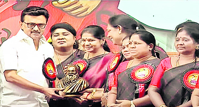 మహిళా శక్తి మా వెంటే..! 1