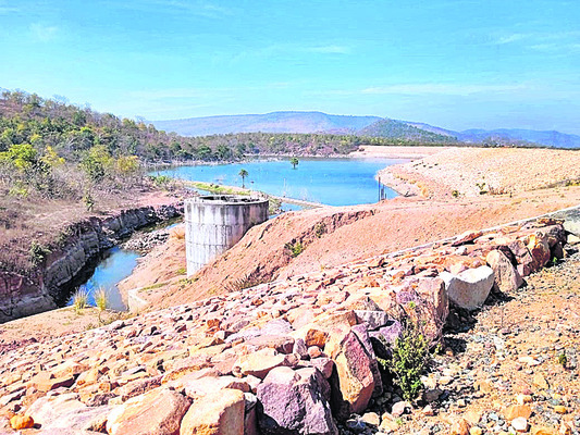 ముందుకు.. వెనక్కి..!2