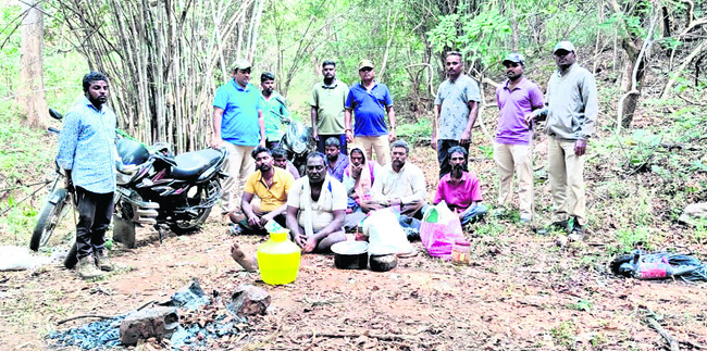 గుప్తనిధుల తవ్వకాలు చేపట్టిన నిందితుల విచారణ1