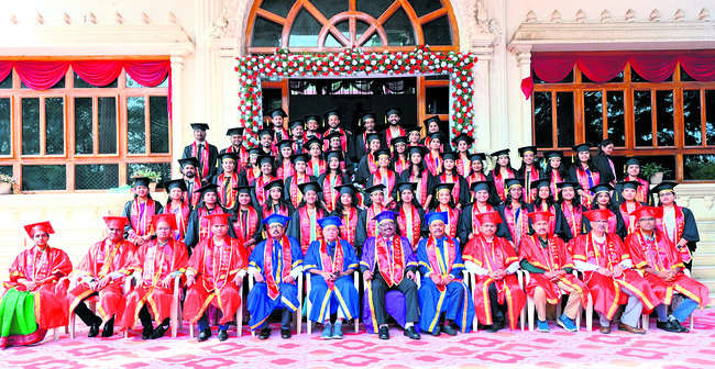 సైనికుల కుటుంబాలకు  అండగా నిలుద్దాం1