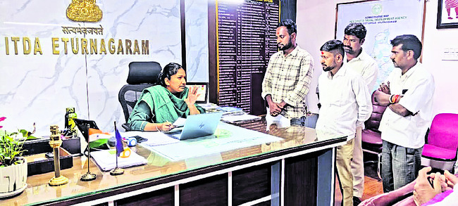 అర్జీలు సత్వరమే పరిష్కరించాలి1